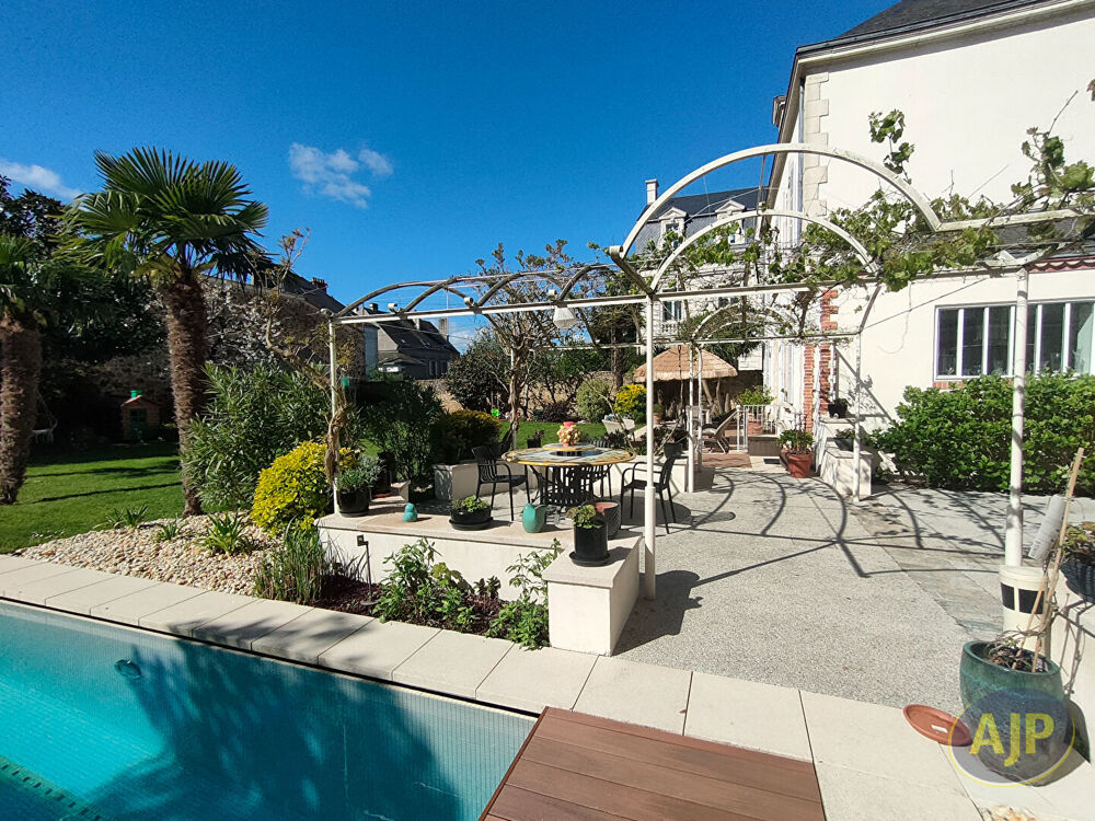 � vendre  Villa La Roche-sur-Yon (85000)