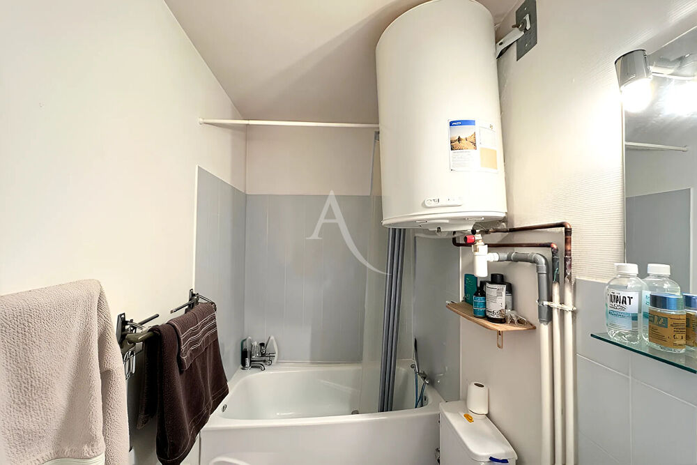 Appartement Nantes 19m² dernier étage + box en sus