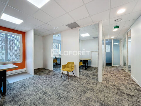   À louer Bureaux de prestige avec parking en centre-ville de Bourg-en-Bresse 
