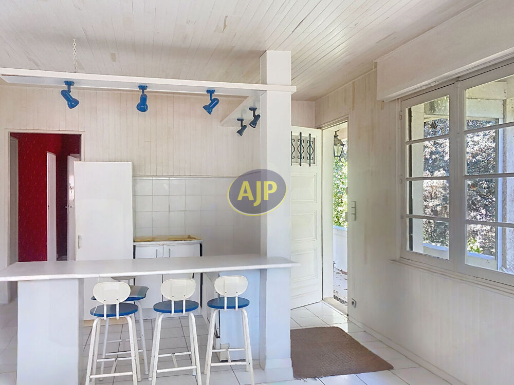 Maison en R + 1 Le Verdon/Mer 8 pièces 180 m2