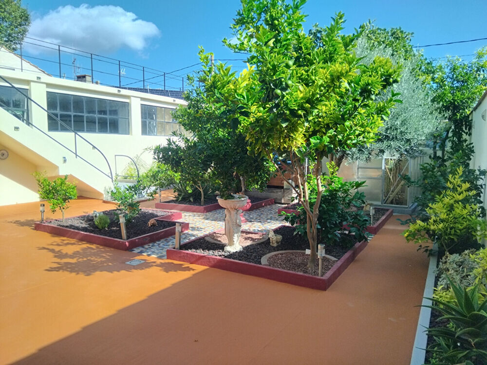 Vente Maison A vendre maison 8 pièces avec jardin, terrasse et vaste garage. Lezignan corbieres