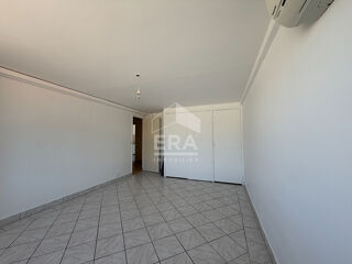  Appartement à louer 3 pièces 90 m²