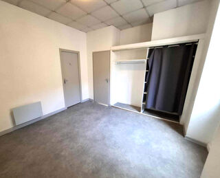  Appartement à louer 2 pièces 48 m²