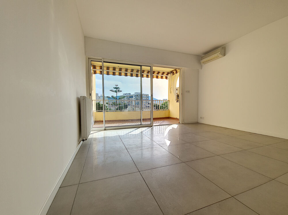 Location Appartement Appartement Ajaccio - 3 pices - 80 m - Avenue du Mont Thabor  - Rsidence avec parking - Ajaccio