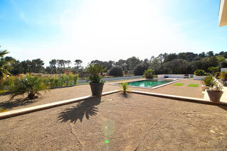  Maison  vendre 7 pices 360 m