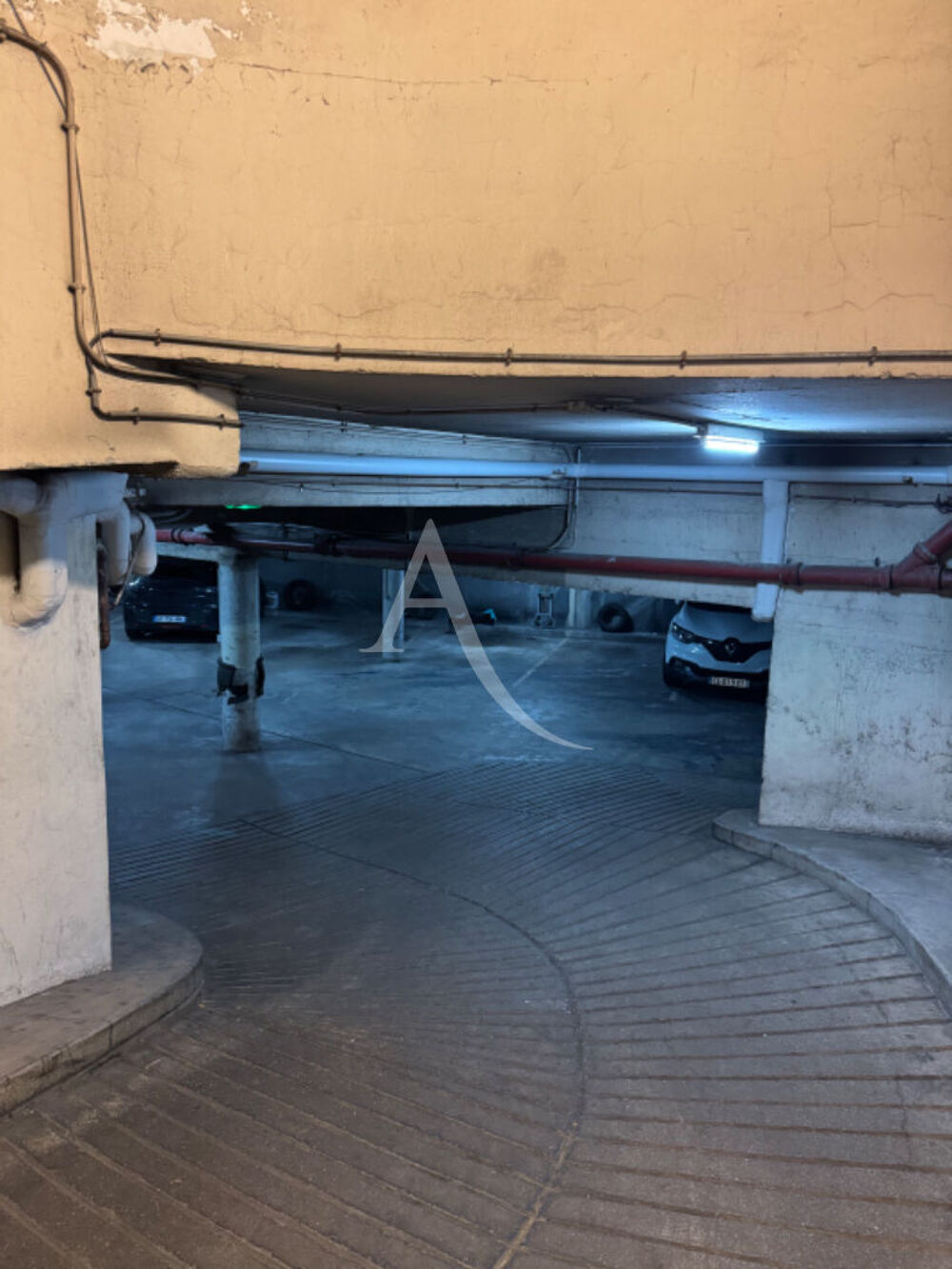 Location Parking/Garage Parking à louer Paris 16 Paris 16