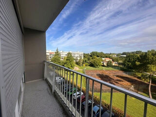  Appartement à louer 3 pièces 63 m²