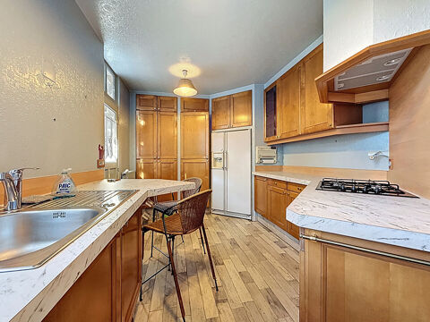  Maison  louer 7 pices 187 m