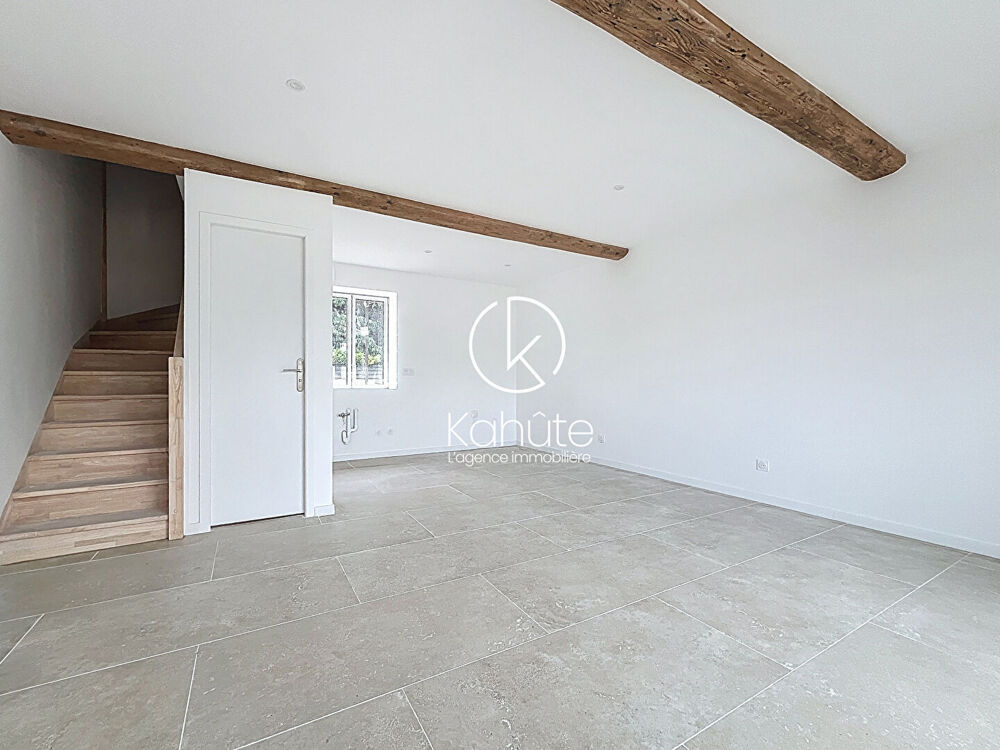 Vente Appartement à 20 minutes de Lyon, Appartement Lentilly 4 pièce(s), triplex de 91m², 3 chambres, extérieur privatif, 2 places de stationnemen Lozanne