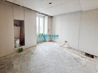  Immeuble � vendre 10 pi�ces 140 m�