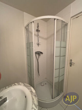  Appartement à louer 1 pièce 20 m²