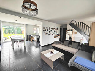  Maison à louer 6 pièces 121 m²