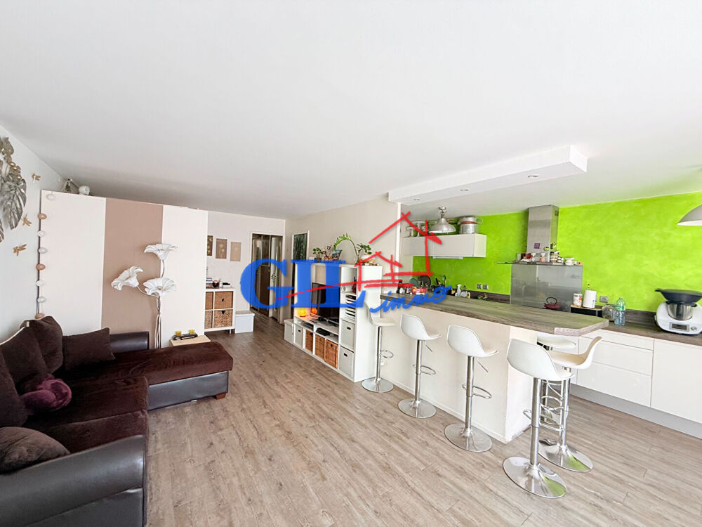 Appartement Nandy 4 pièce(s) 82 m2