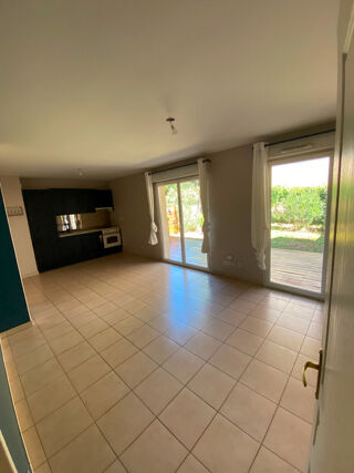  Appartement à louer 2 pièces 42 m²