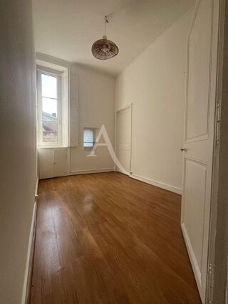  Appartement  louer 4 pices 87 m