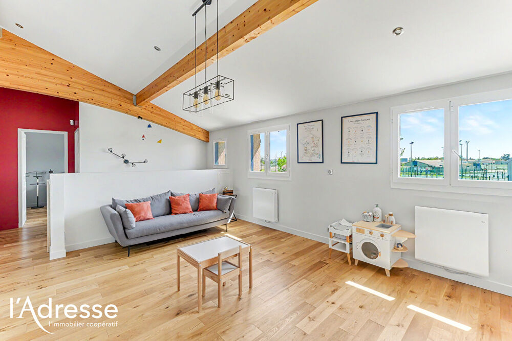 Exclusivité l'Adresse Immobilier - Cugnaux - Maison de 168 m2 avec Garage et piscine Couverte sur un terrain de 552m².