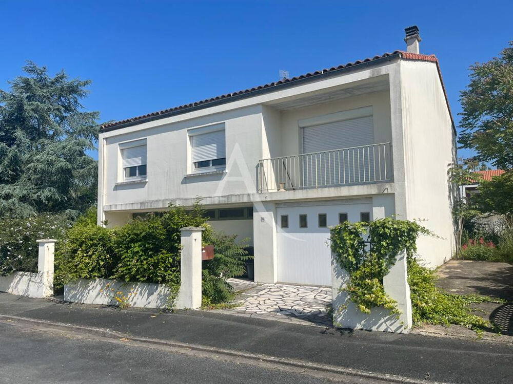Maison avec beaux volumes