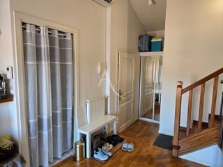  Appartement à louer 2 pièces 70 m²