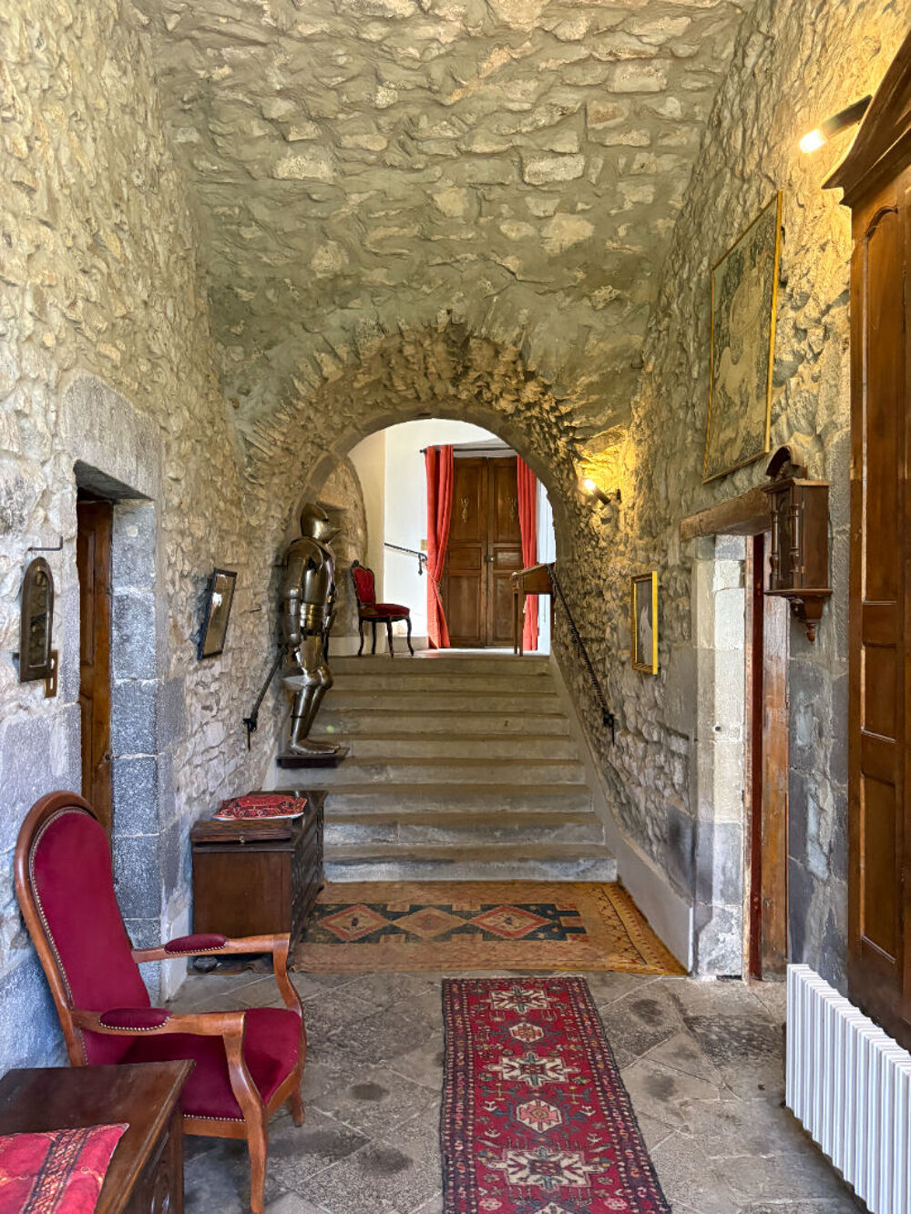 Domaine d'exception avec château, dépendances et potentiel rare