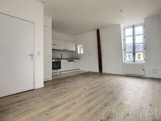  Appartement à louer 2 pièces 42 m²
