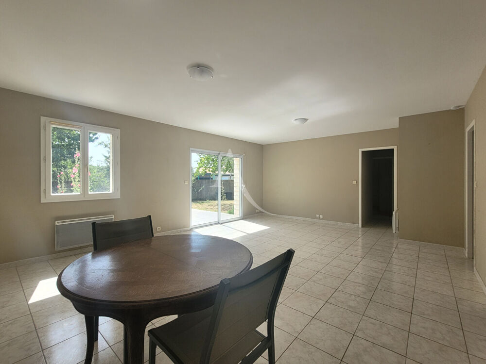 Vente Maison À vendre - Maison sur la commune de Charron, à proximité de La Rochelle, du Marais Poitevin et du Sud Vendée Charron