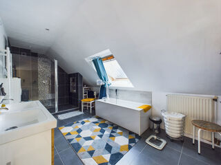  Appartement  vendre 5 pices 222 m