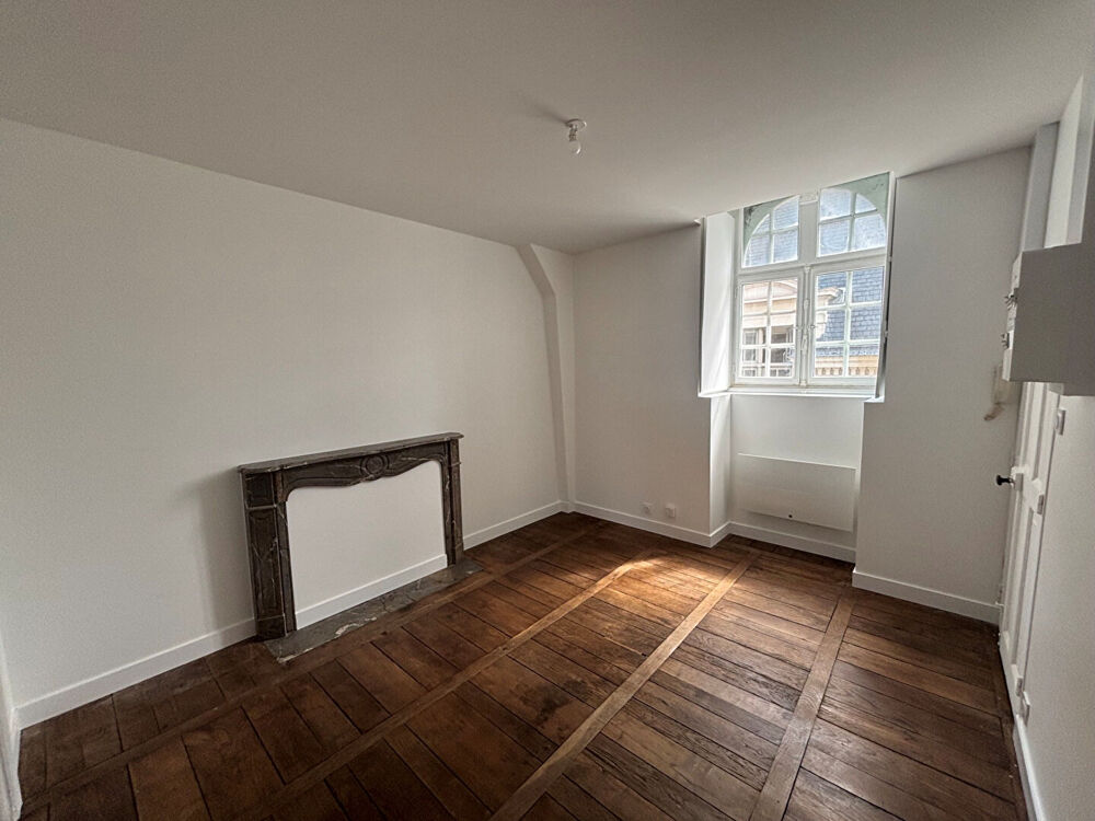 Location Appartement A LOUER - T1 bis RENNES Centre Historique Rennes