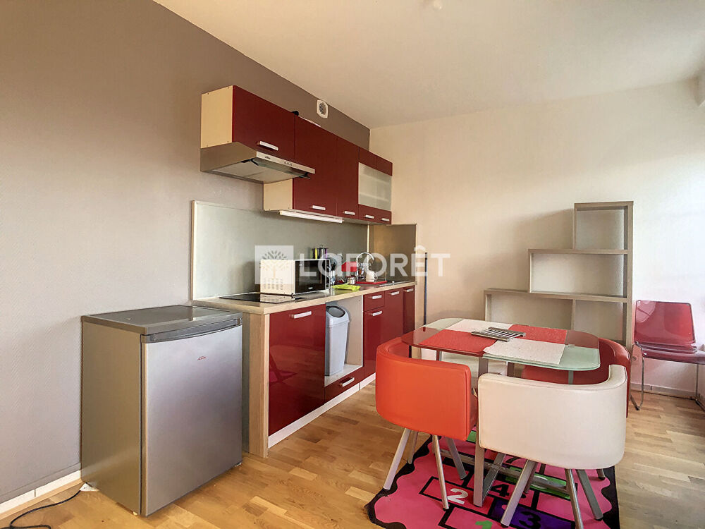 Studio Meublé 30.78 m² avec parking à Neufchâteau