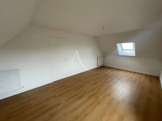  Appartement à louer 3 pièces 72 m²