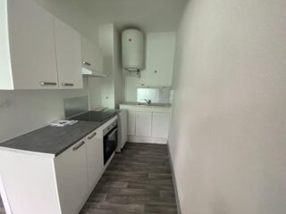  Appartement à louer 2 pièces 60 m²