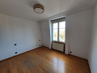  Appartement � louer 4 pi�ces 119 m�