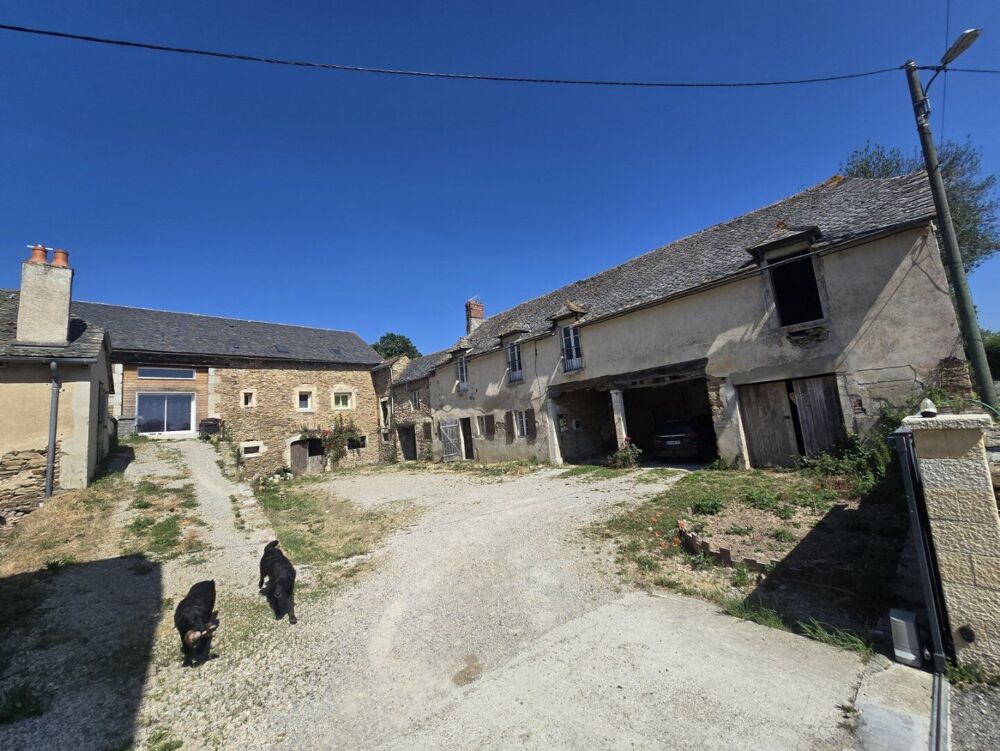 BARAQUEVILLE-GRANGE AMENAGEE ET MAISON ANCIENNE SUR 1HA