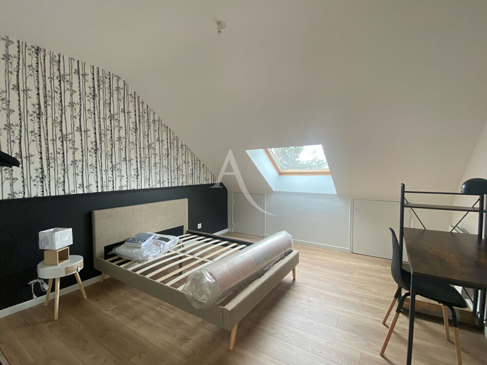 Chambre dans appartement en colocation Saint Barthelemy D Anjou 4 pièce(s)