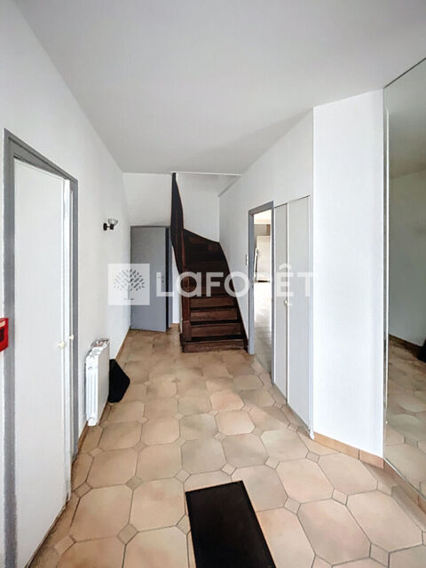   Local commercial Guer 180 m2 