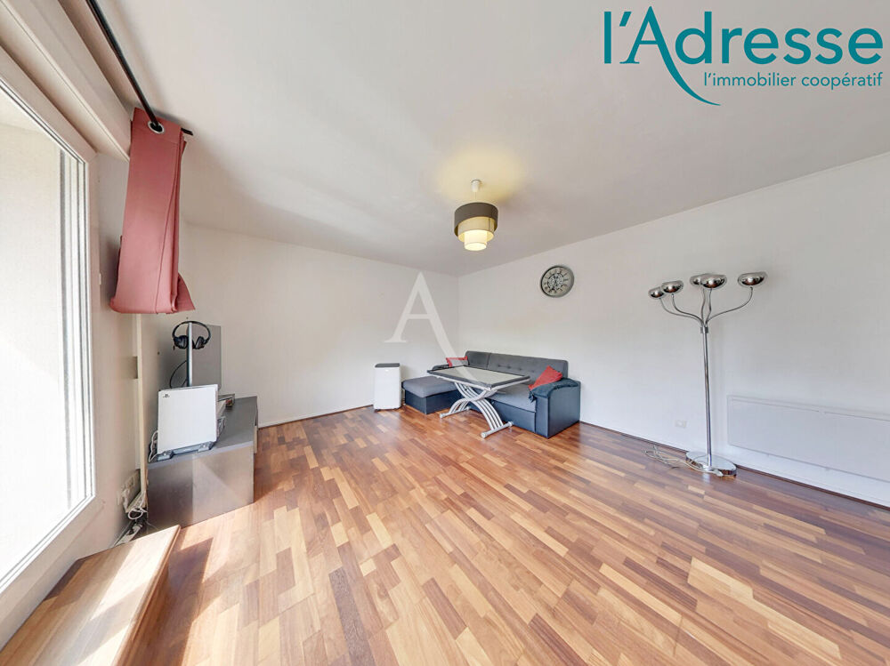 Vente Appartement Appartement dernier étage Noisy Le Grand 2 pièce(s) 50 m2 Noisy le grand