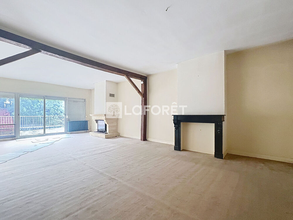 Vente Immeuble CALAIS - IMMEUBLE DE RAPPORT 236 m² - LOCAL COMMERCIAL + APPARTEMENT - COMBLE - CAVE - JARDIN Calais