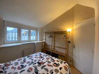  Appartement à louer 2 pièces 33 m²