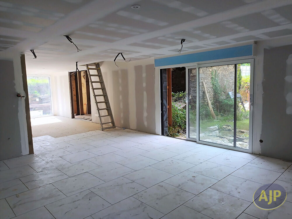 maison à rénover de 83m² avec dépendance