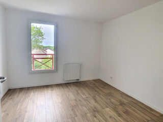  Maison à louer 4 pièces 102 m²