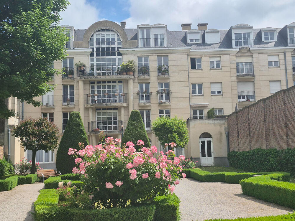 Appartement 3 pièces 84 m² · à Lille · 84 m² · 190 000 €