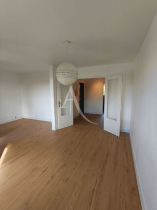  Appartement à louer 3 pièces 66 m²