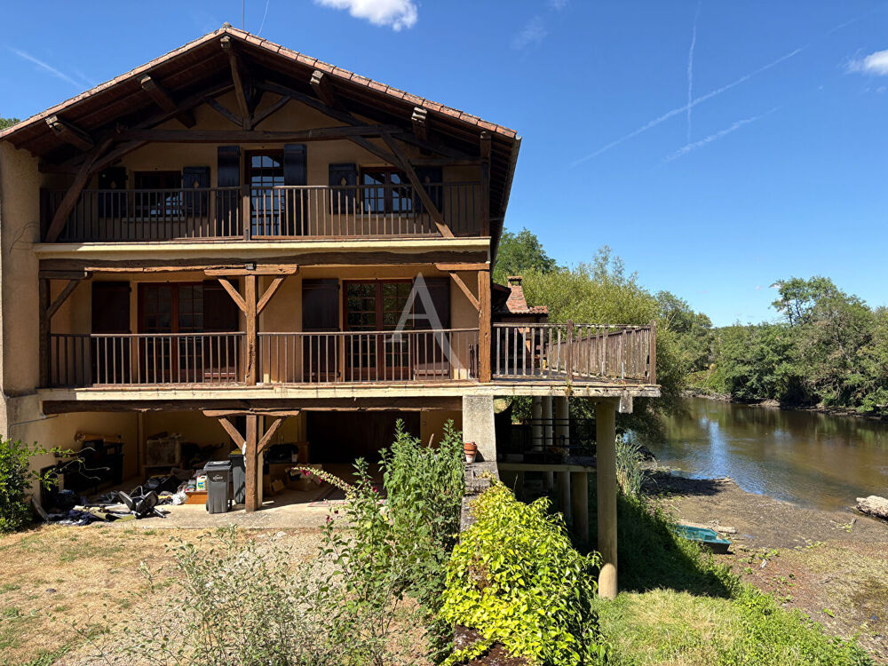 Maison Saulge 7 pièce(s) 291.61 m2