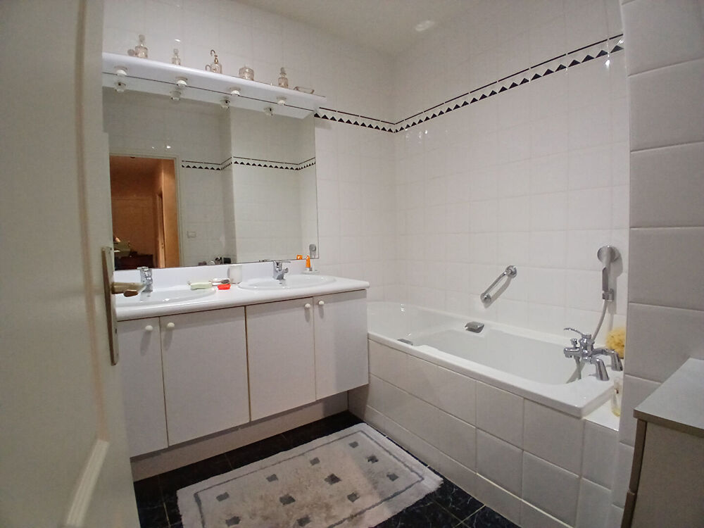 Vente Appartement CAEN - Secteur Saint-Ouen / Beau Site - Appartement  de 110 m2 avec jardin. Caen