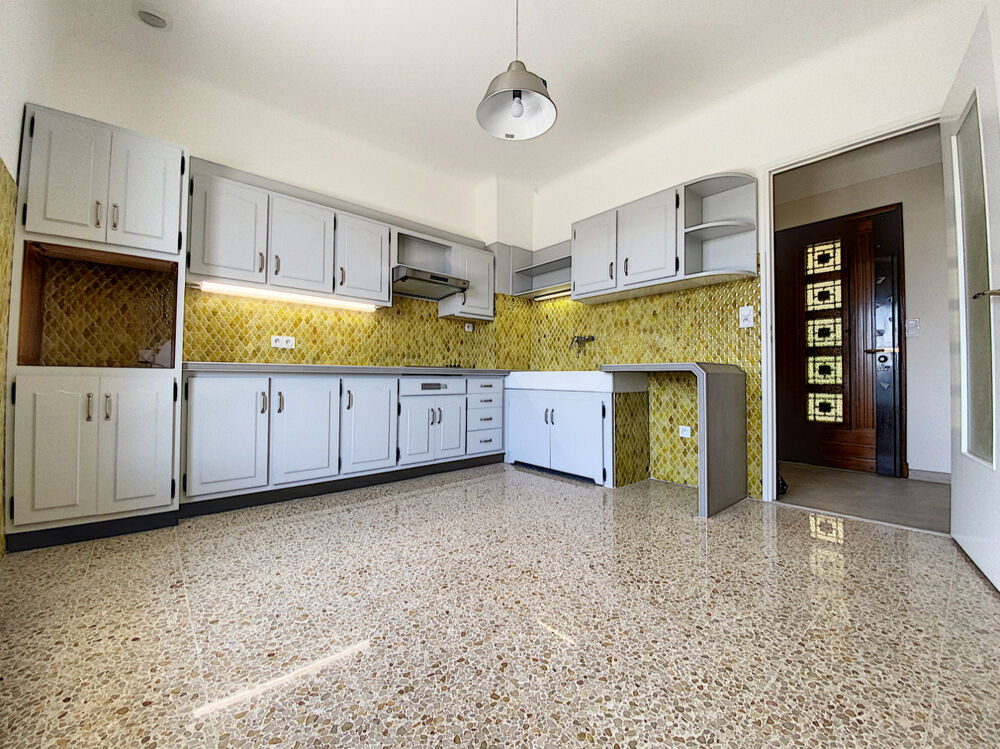 A LOUER - 2 PIECES 72 m² - Vue mer - climatisation - Garage