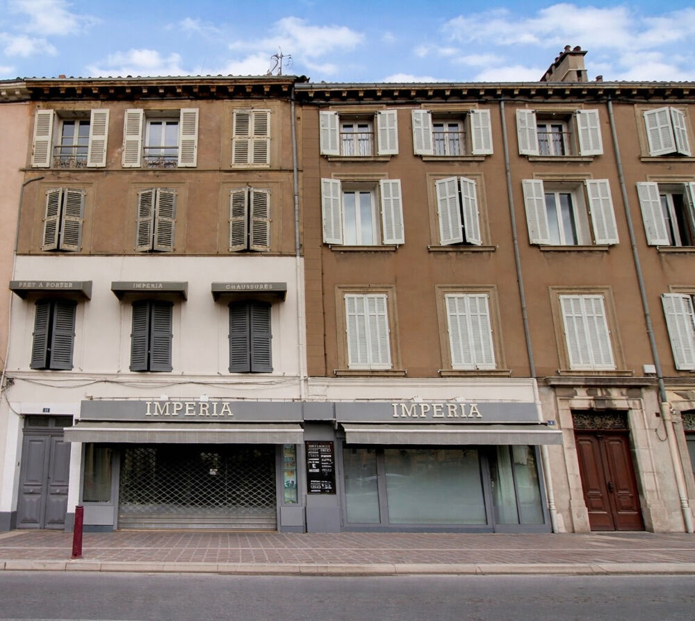 Vente Immeuble A VENDRE EN EXCLUSIVITE ! Immeuble Vidauban- Emplacement N°1 - Local commercial - 3 appartements T2 - Jardinet Vidauban