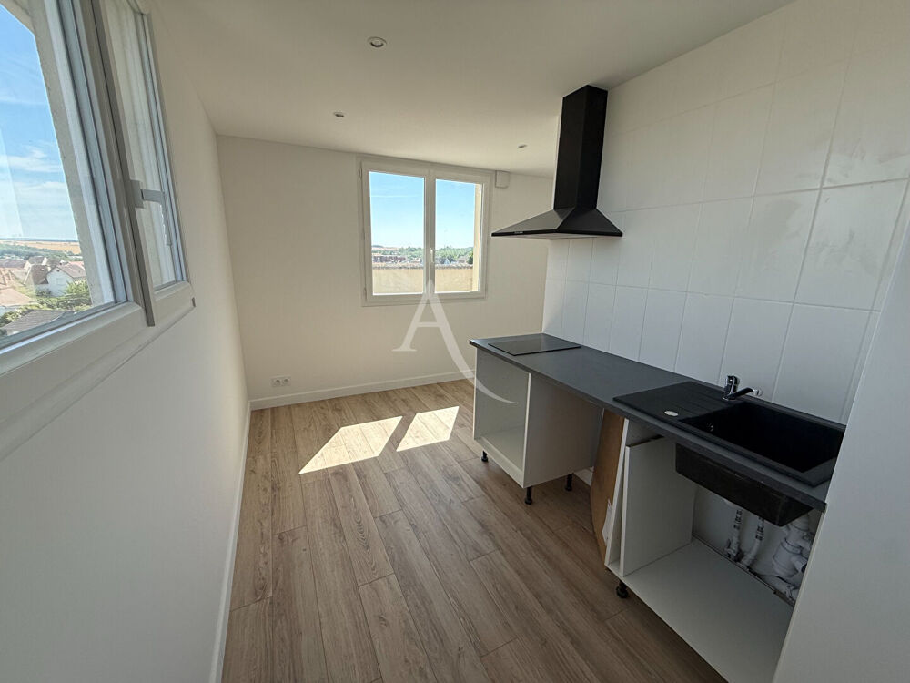 Studio entièrement rénové - Proche centre-ville d'Auxerre