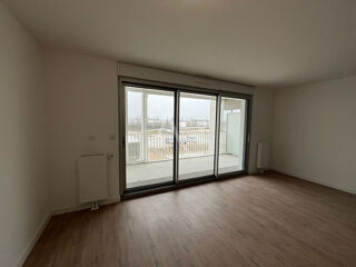  Appartement à louer 3 pièces 64 m²