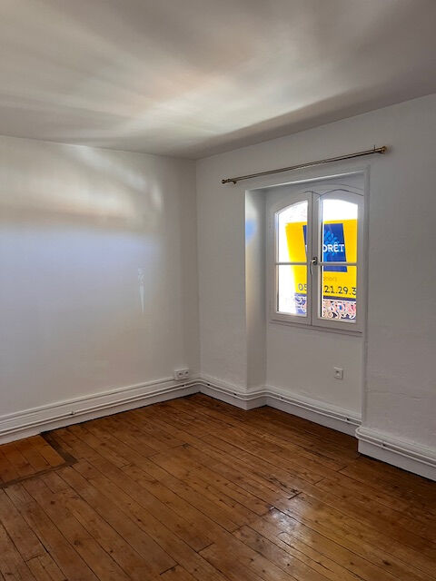  Appartement  louer 3 pices 77 m