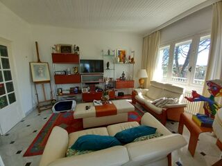  Maison � vendre 9 pi�ces 234 m�