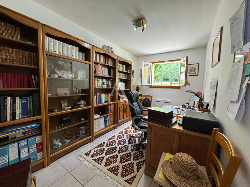 LABESSIERE-CANDEIL. MAISON DE +/- 131 m²